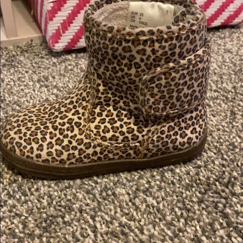 Leopard boots 😍